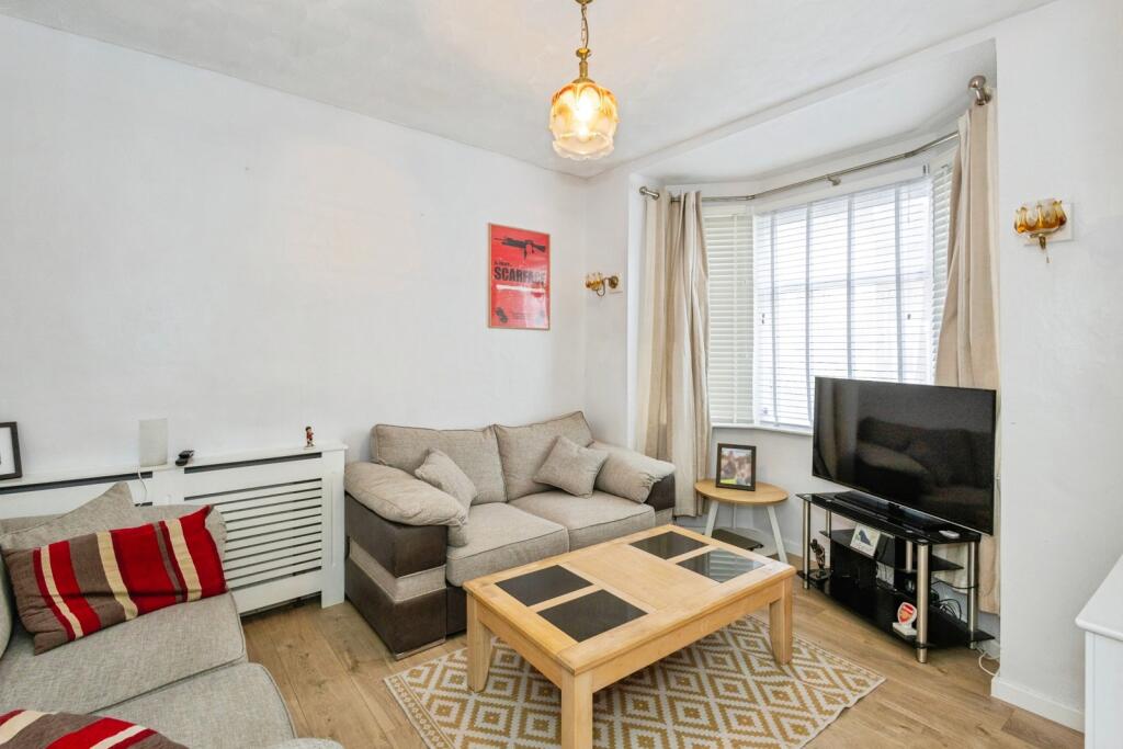 House in Portsmouth - View 4