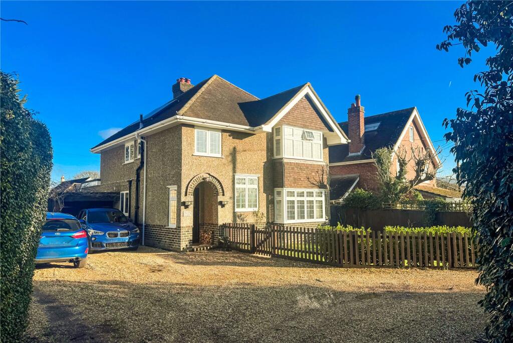 Main image of property: Dilly Lane, Barton on Sea, New Milton, Hampshire, BH25