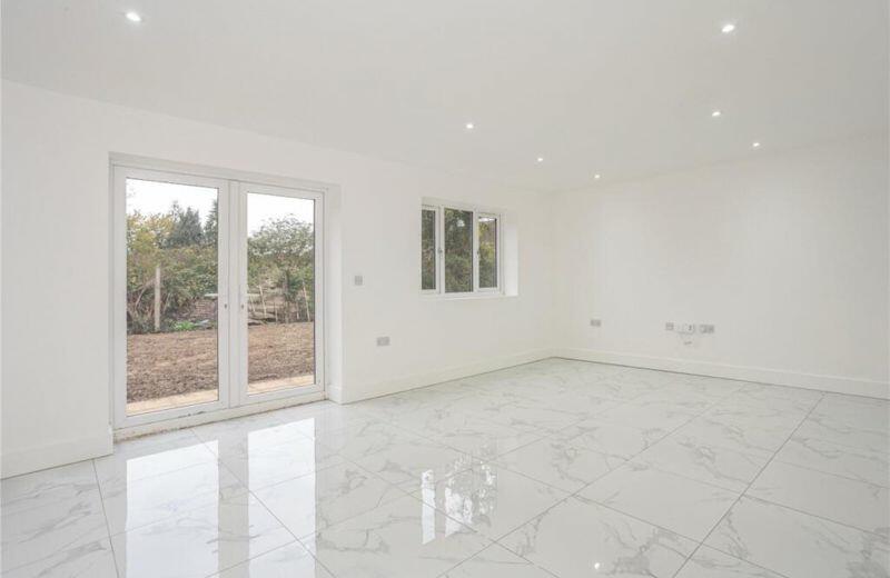 Wingate Road, Luton - View 2