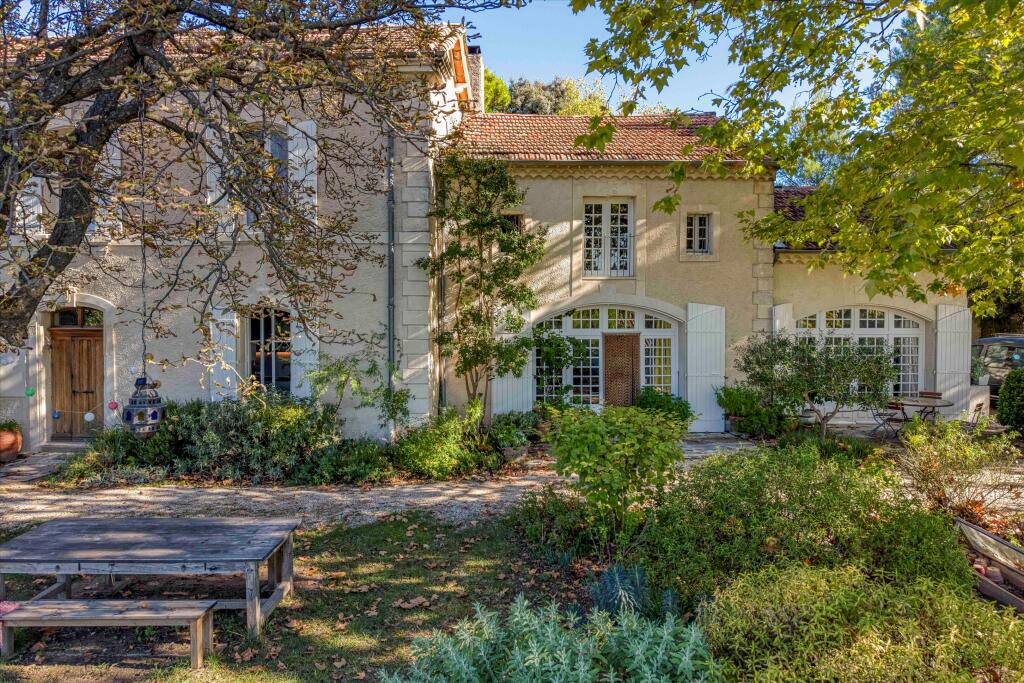 Main image of property: Provence-Alps-Cote d`Azur, Vaucluse, Visan