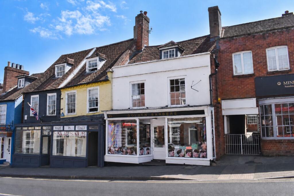 Main image of property: High Street, Lymington, SO41