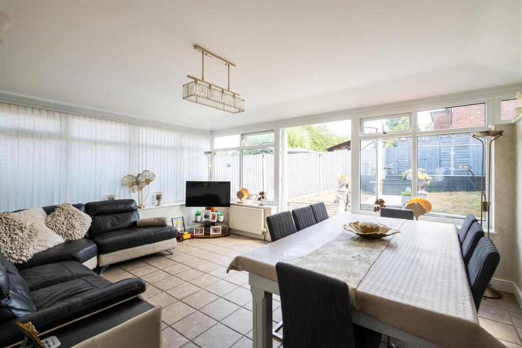 House in Reigate and Banstead, Surrey - More