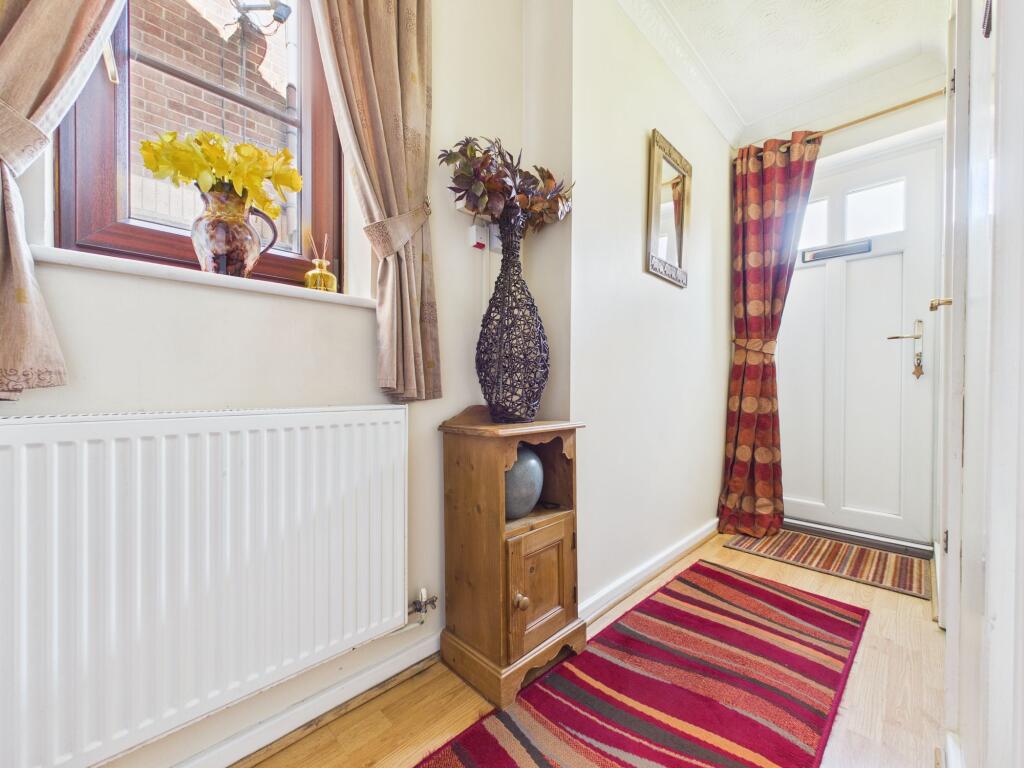 Sunningdale Close, Kirkby in Ashfield, Nottinghamshire - View 2