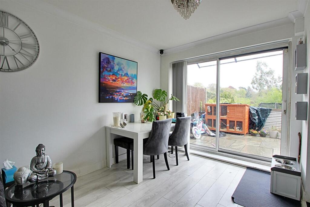 House in Dacorum, Nash Mills - View 3