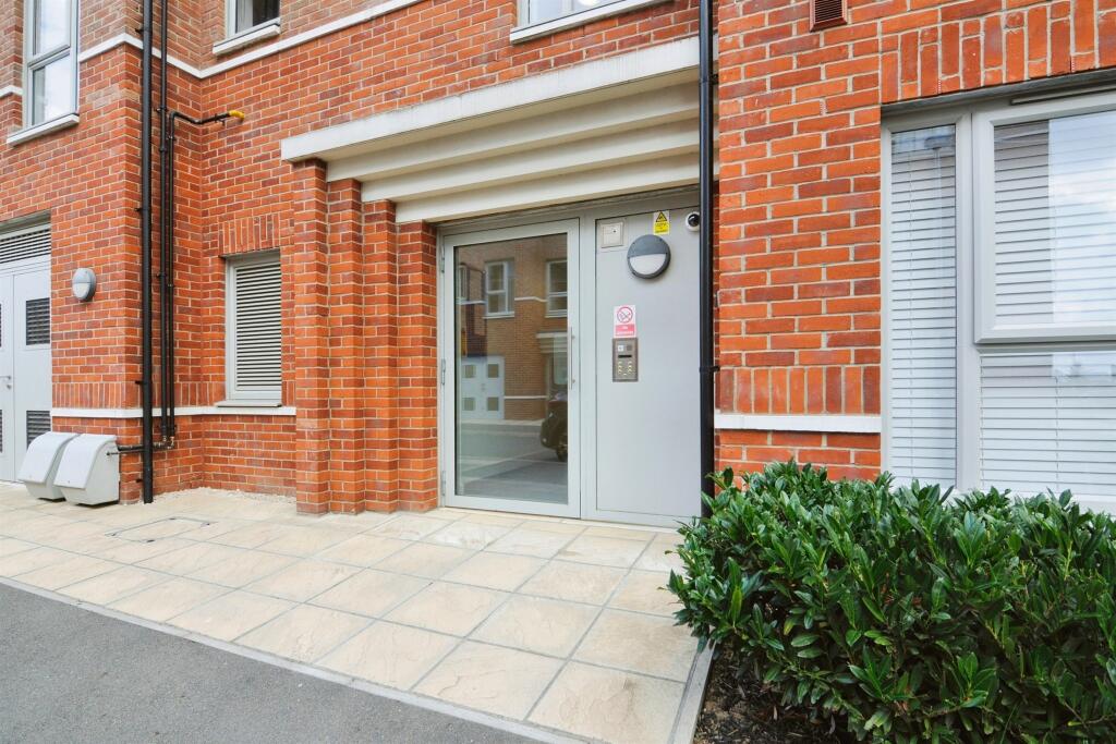 Henry Shuttlewood Drive, Chelmsford Garden, Chelmsford photo 4