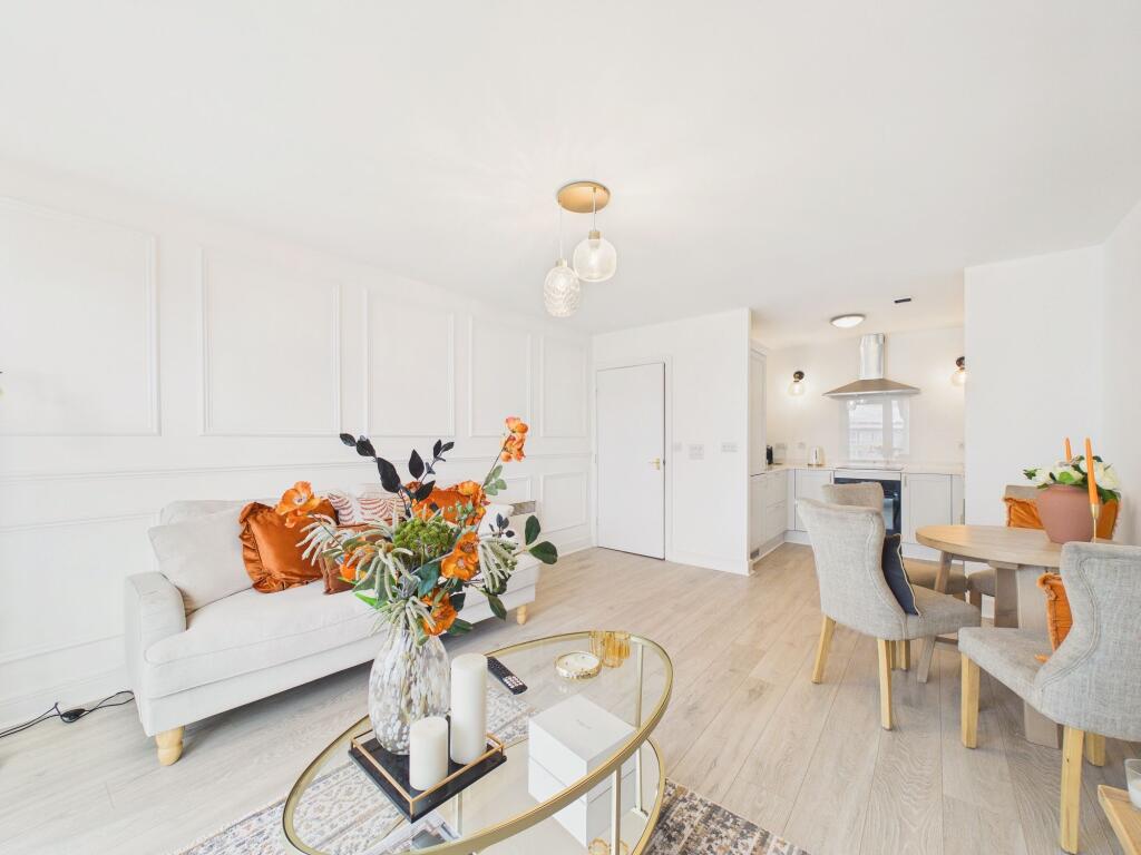Apartment in Gateshead, North East - View 5