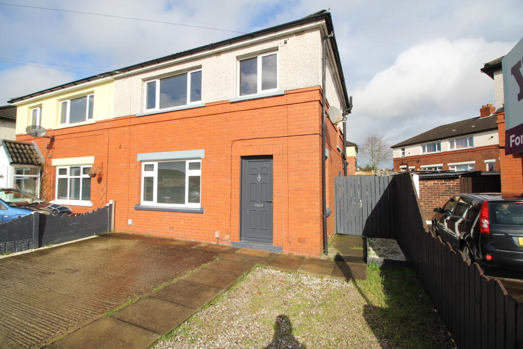 3-bed semi-detached on 61, Common Lane, Leigh, WN7, £180,000