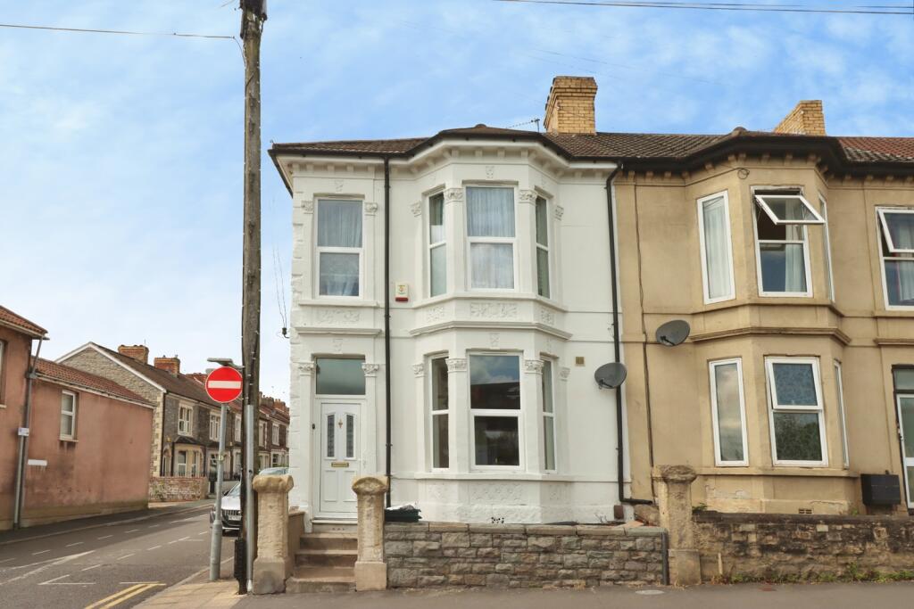 Main image of property: Hanham Road, Kingswood, Bristol, BS15