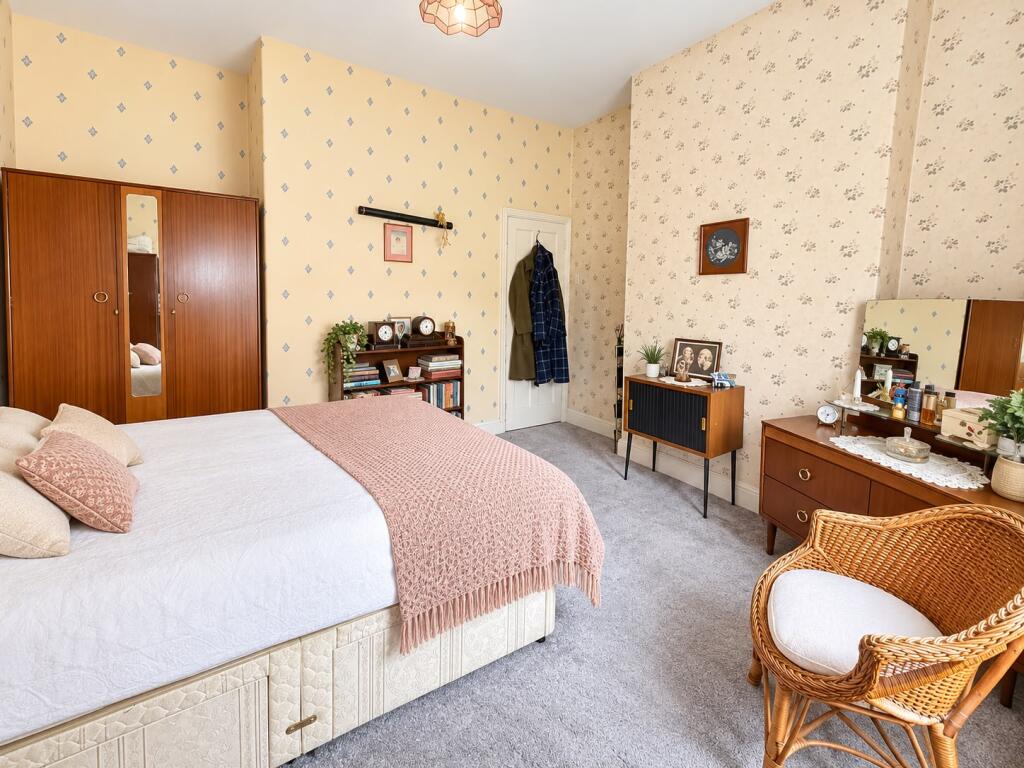 House in Stockport, Woodbank Estate, Portwood - More