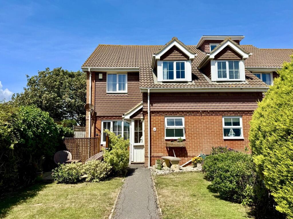 Main image of property: The Cottages, 2 Marine Drive, Barton On Sea, Hampshire, BH25