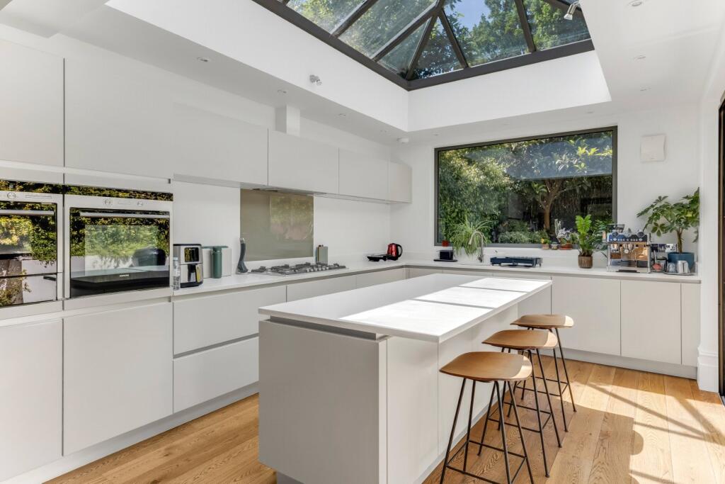 House in London, Archway - View 4