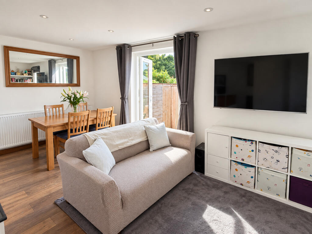 House in East Grinstead, Felbridge - View 3