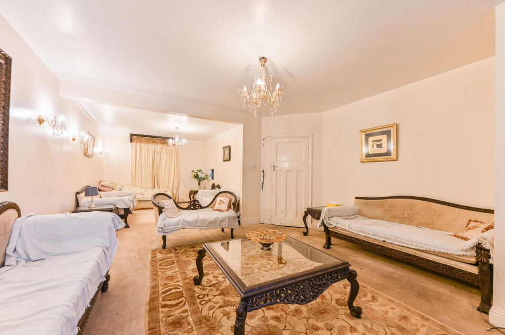 House in Harrow - View 4