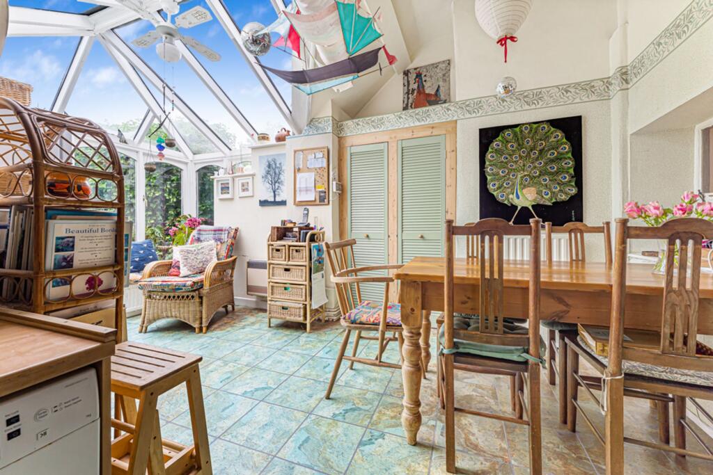 Spring Cottage, Corn Street, Witney, OX28 photo 4
