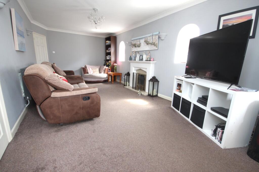 House in Dorset, Bournemouth, Christchurch and Poole - View 5