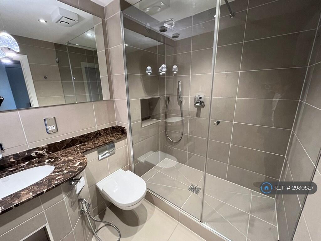Main image of property: Park Square East, Leeds, LS1