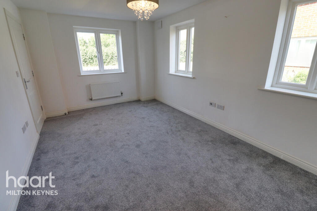 House in Milton Keynes, Broughton Gate, Broughton and Milton Keynes - View 3