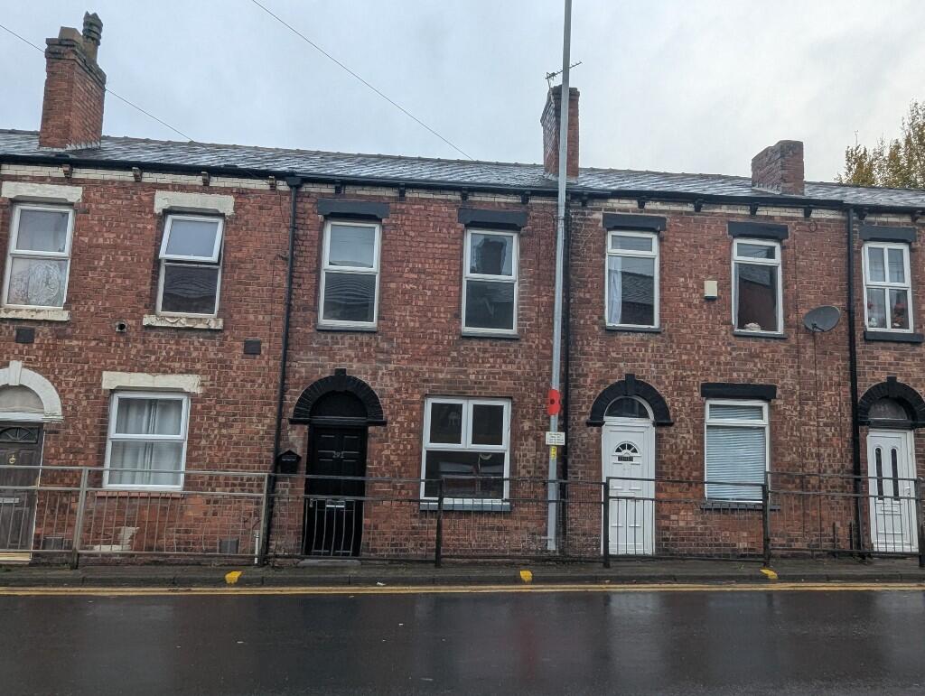 Main image of property: Warrington Road, Wigan, WN2