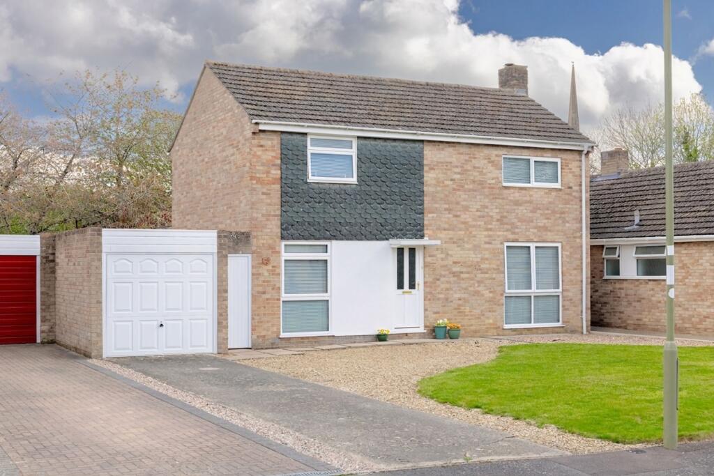Main image of property: Freeborn Close, Kidlington, OX5