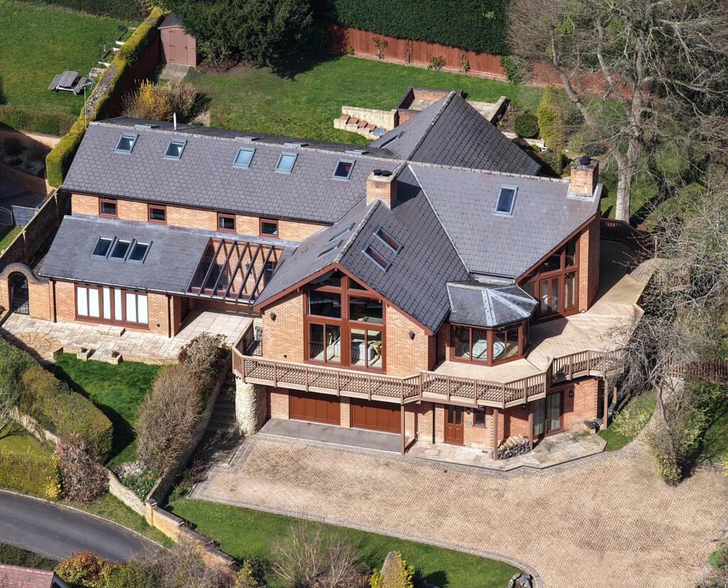 Main image of property: Pangbourne - Walk to village shops, amenities & train station to London