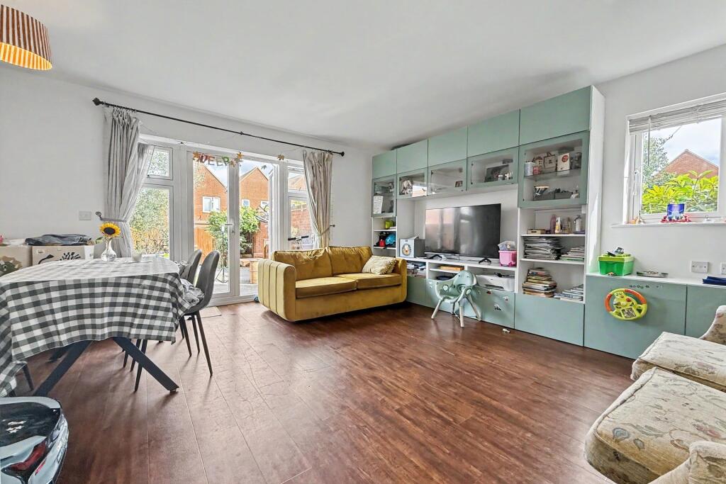 House in Southampton - View 2