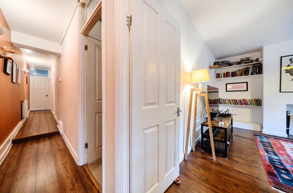 Apartment in London, Honor Oak - View 5