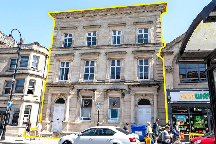 Main image of property: 62 Fore Street, Trowbridge