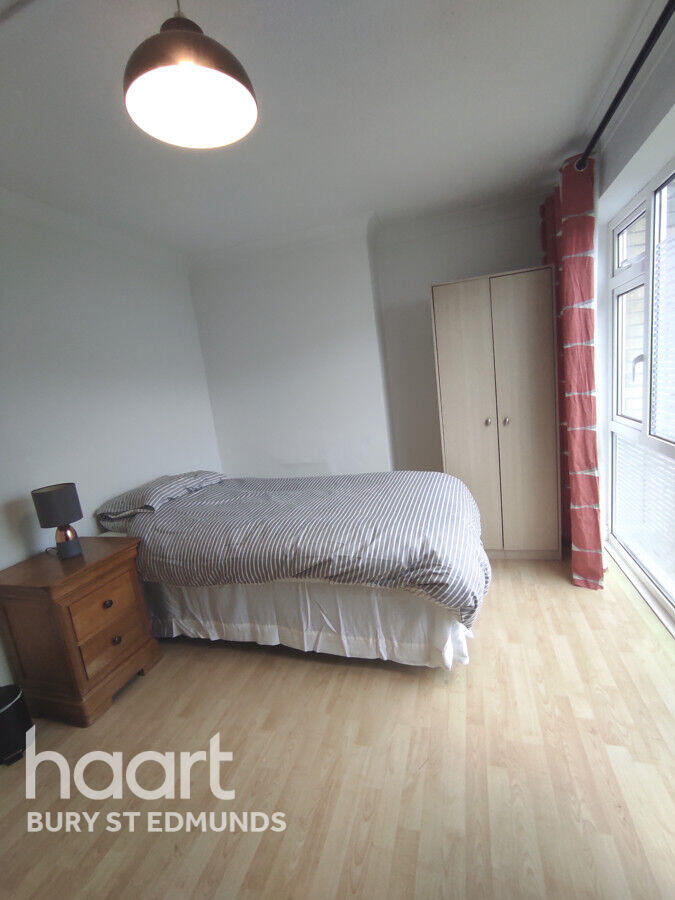 Main image of property: 14 Bury Park Drive, Bury St Edmunds