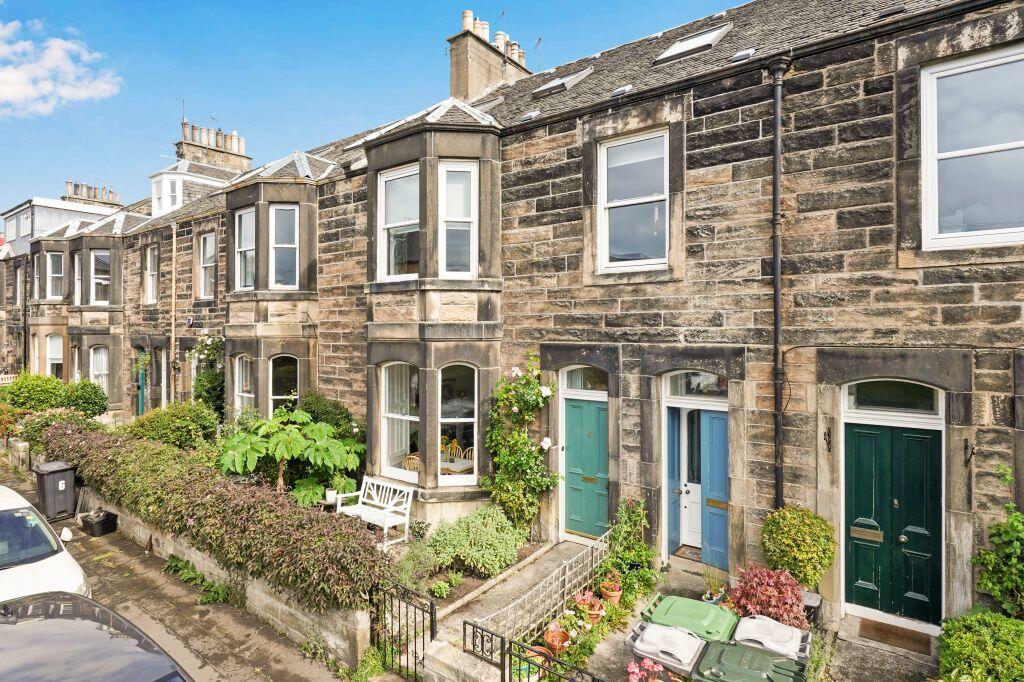 Main image of property: 6 Alderbank Terrace, Shandon, Edinburgh, EH11 1SX