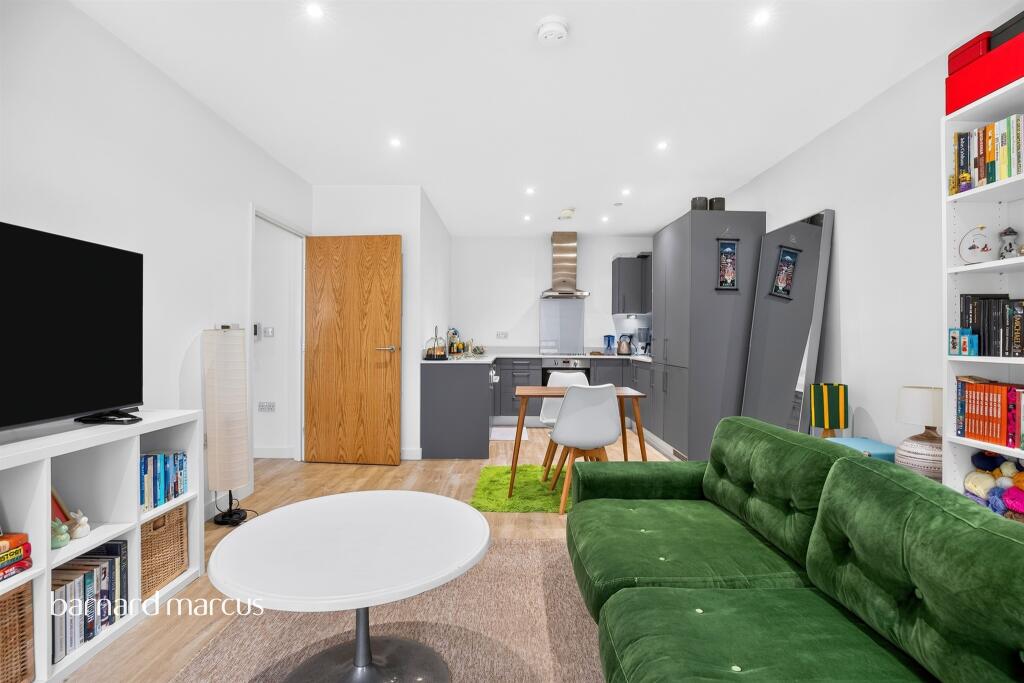 Apartment in London - View 4