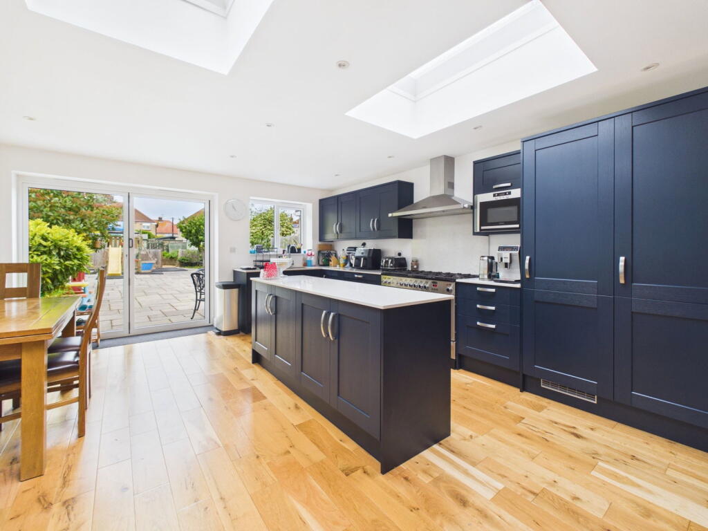 Goldsmith Road, Worthing, BN14 8ES - View 3