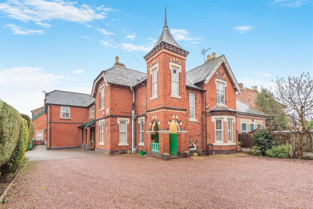 Main image of property: Comberton Road/Lorne Street, Kidderminster