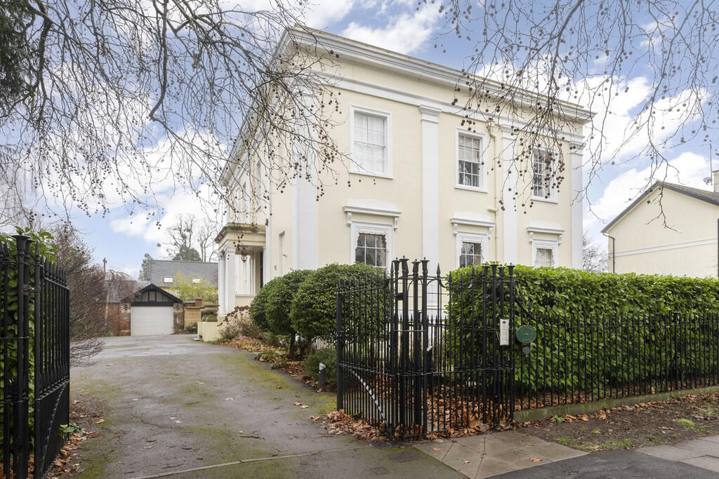 Main image of property: Pittville Lawn, Cheltenham GL52 2BP