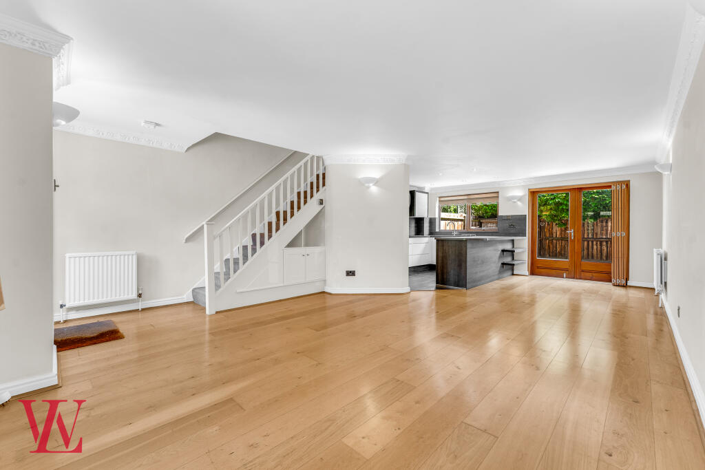 House in East Hertfordshire, Hockerill, Bishop's Stortford - View 2