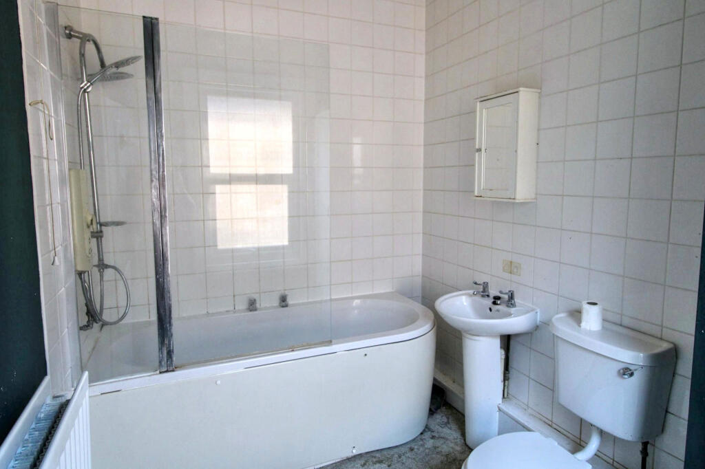 House in Newcastle upon Tyne, Tyne and Wear - More