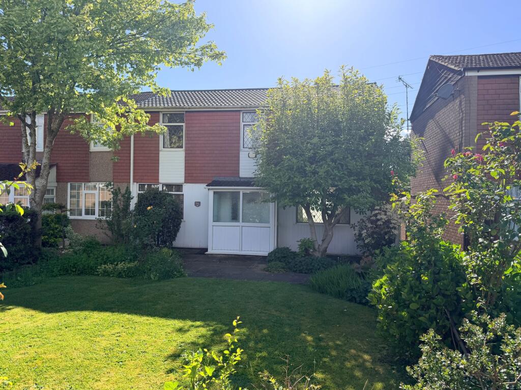 Main image of property: Magyar Crescent, Nuneaton, CV11