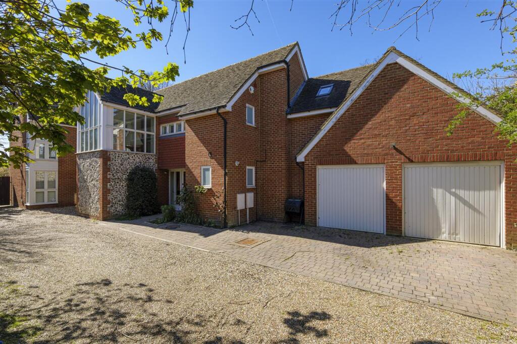 Quayside, Water Lane, Faversham - View 2
