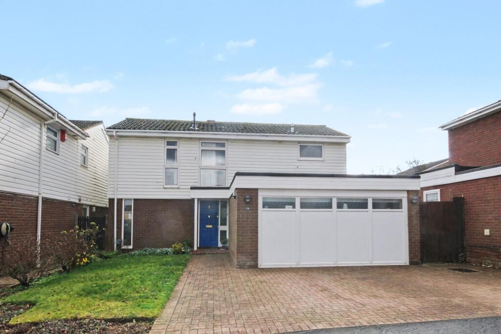Main image of property: Blackmore, Letchworth Garden City, SG6