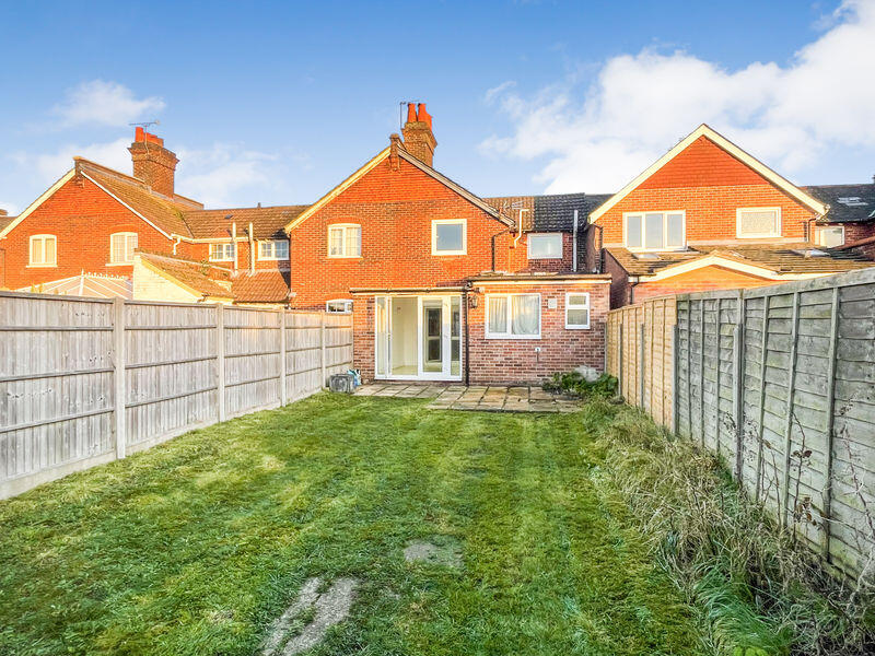 Dutton Lane, Easteigh, SO50 photo 2