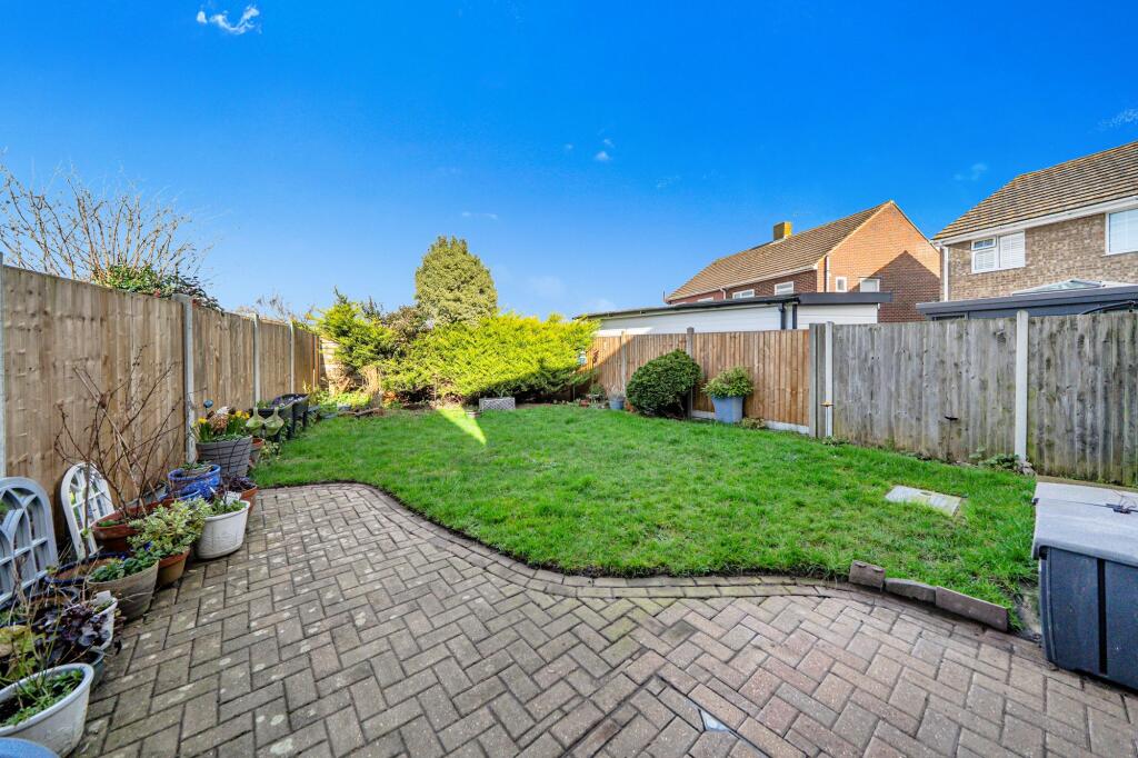 Hilltop Road, Rochester, Kent. ME2 photo 2