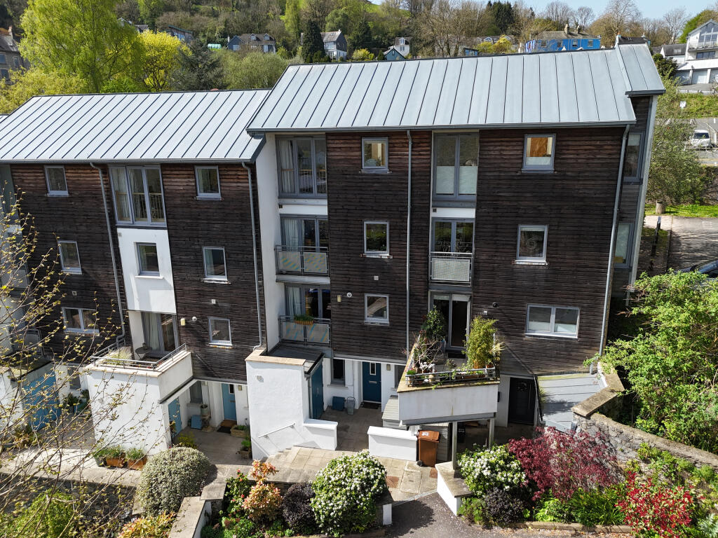 Main image of property: Heath Way, Totnes