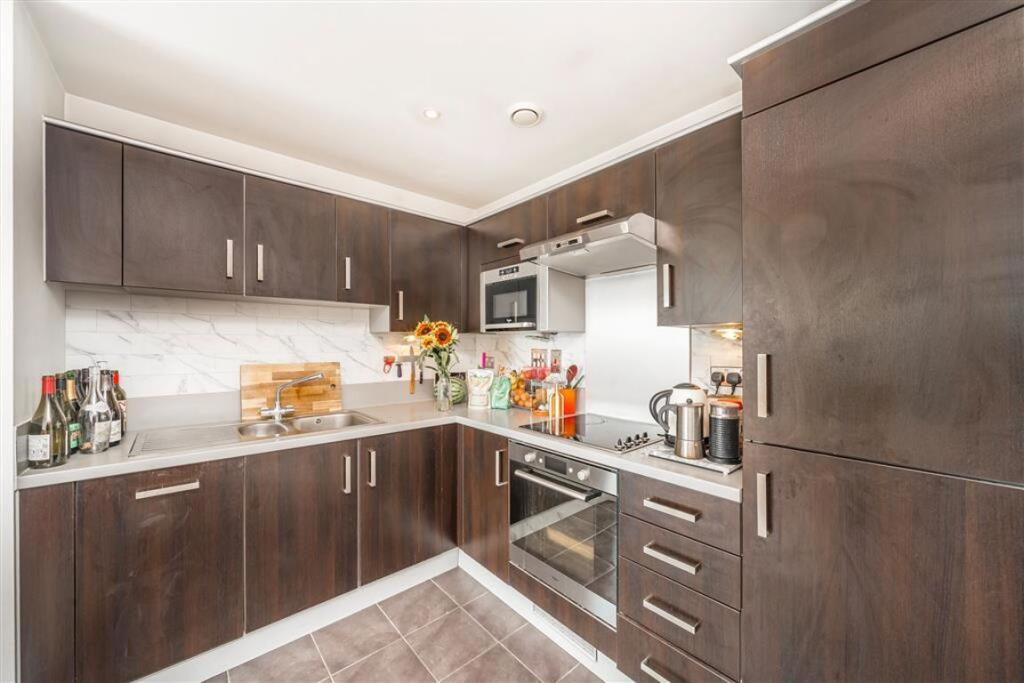 Apartment in London - View 3