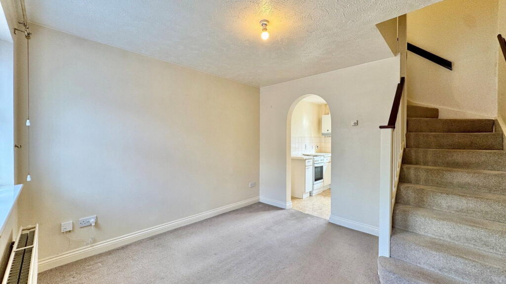 Ludlow Close, Newbury, RG14 2RH photo 5