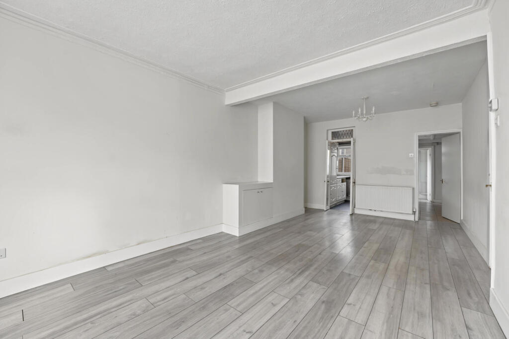 House in London - View 5