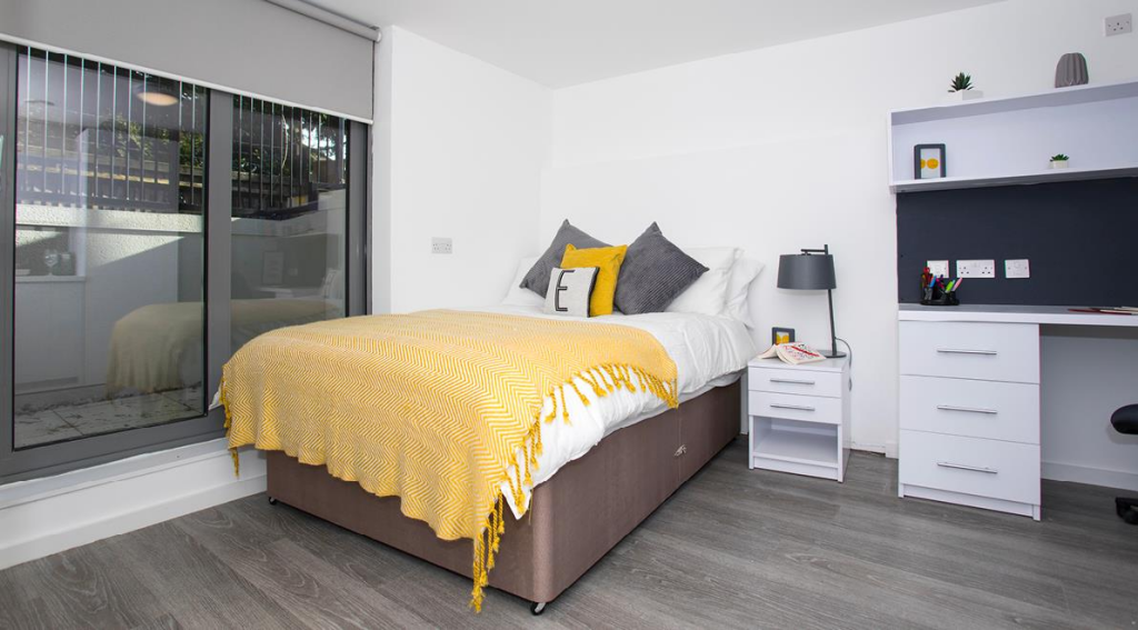 Studio flat for rent