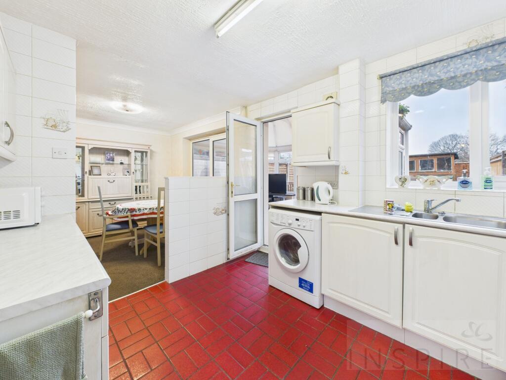 Nash Road, Crawley, RH10 - View 6