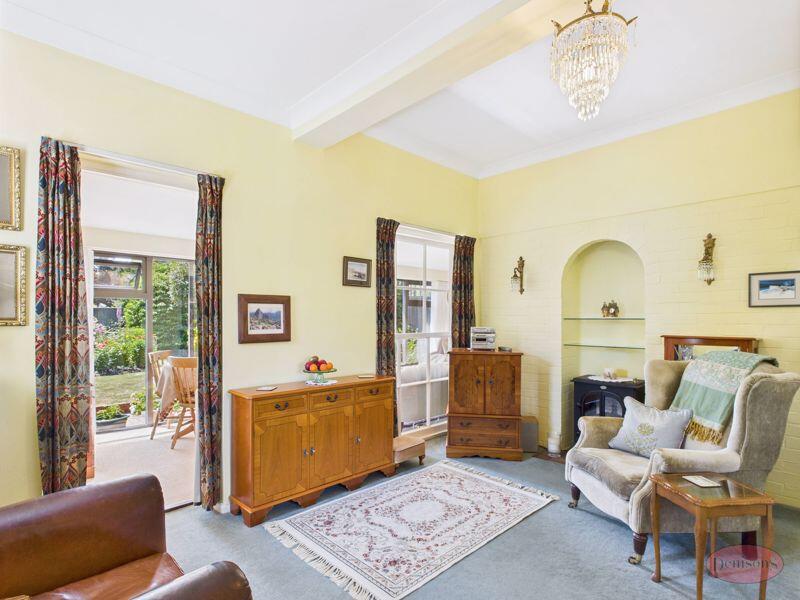 House in Christchurch, Stanpit - View 3
