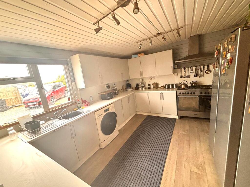Main image of property: Eelmere Lane, Cowden, Hull