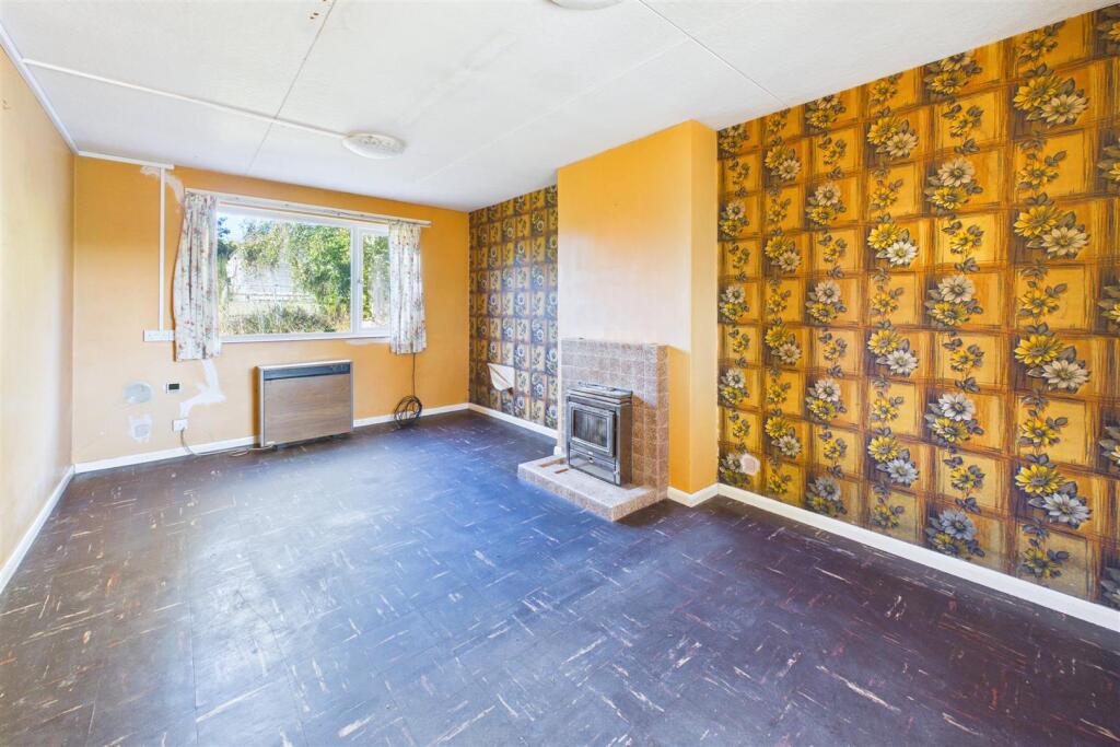 House in Ipswich - View 3
