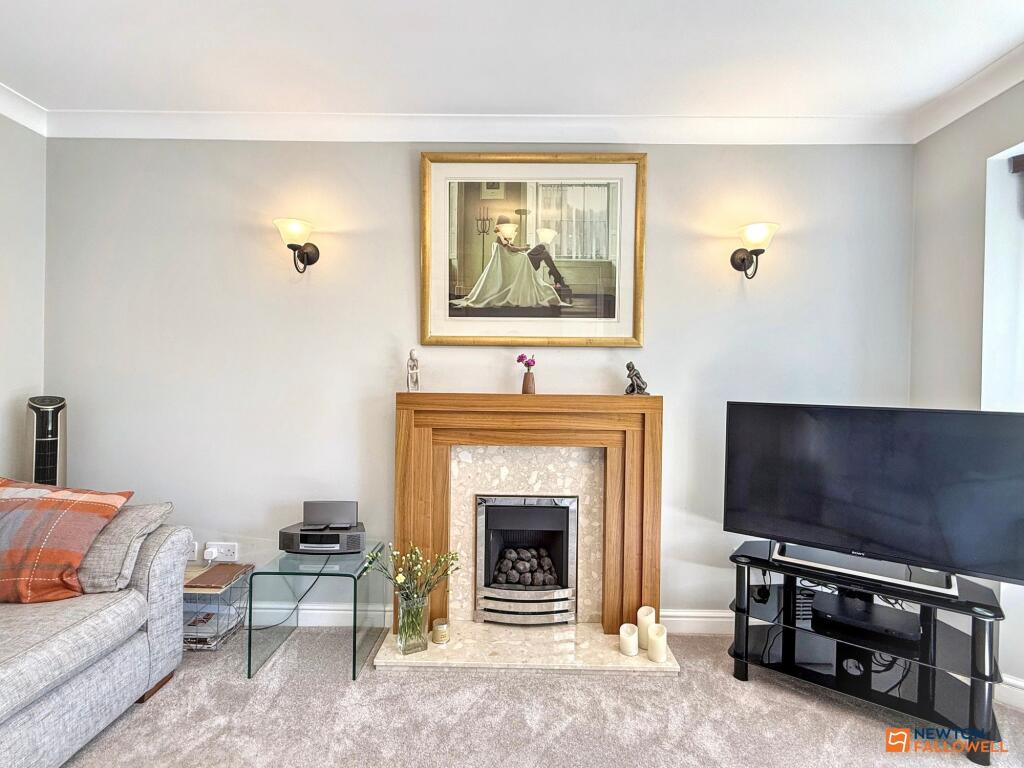 House in Hinckley and Bosworth, Bagworth & Thornton - More